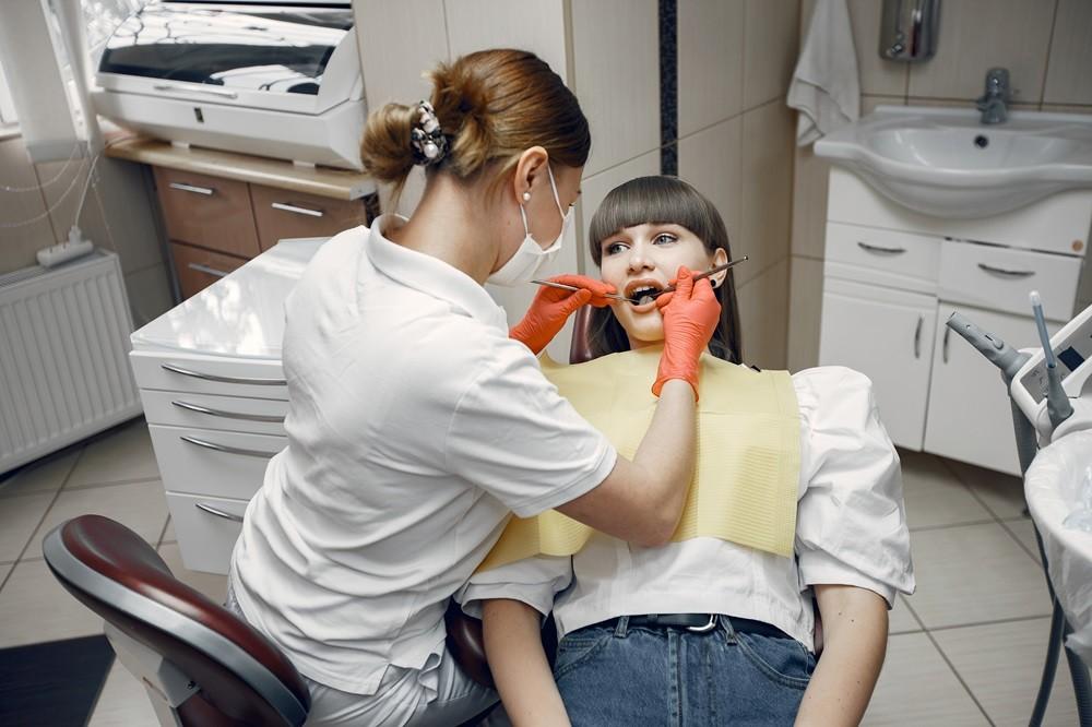 Fluoride Treatment in 2026: Benefits, Safety & Dentist Recommendations
